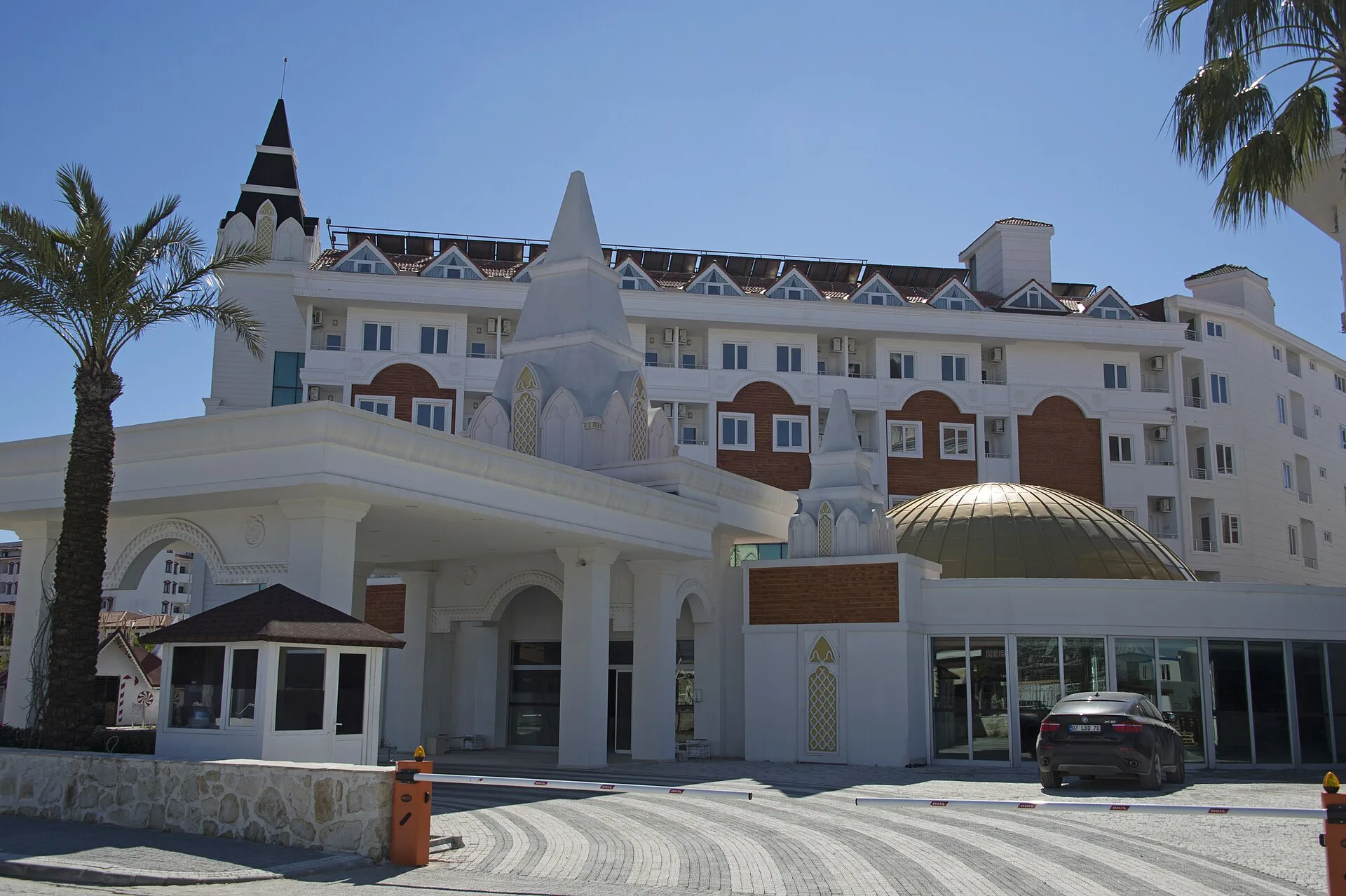 Side Royal Paradise