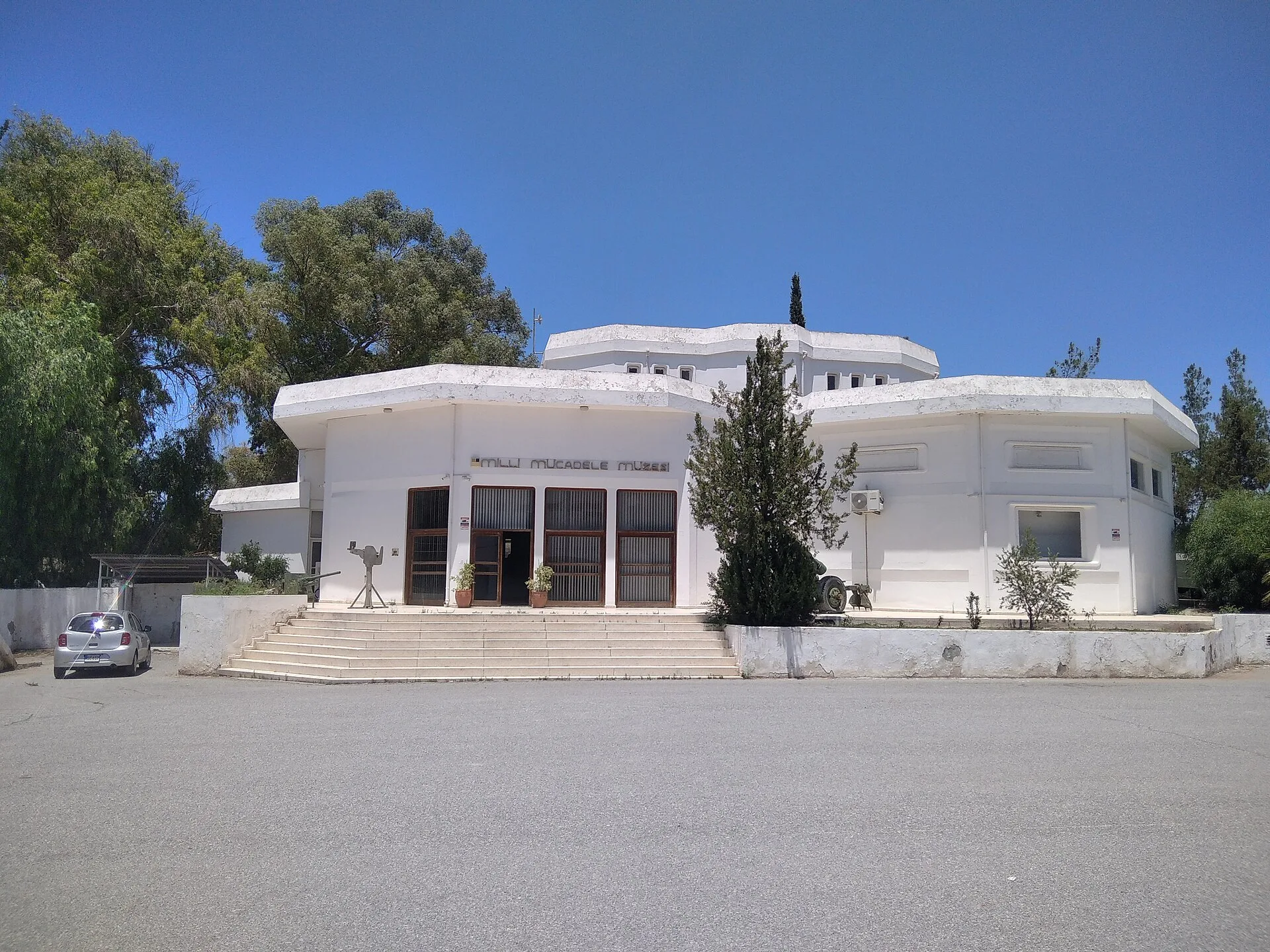 Zuma Hotel